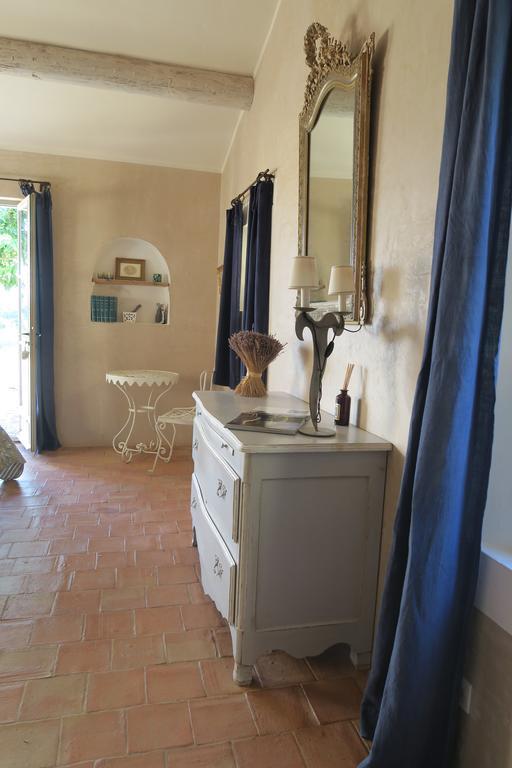 Le Clos d'Estellan - Piscine chauffée Bonnieux Exterior foto